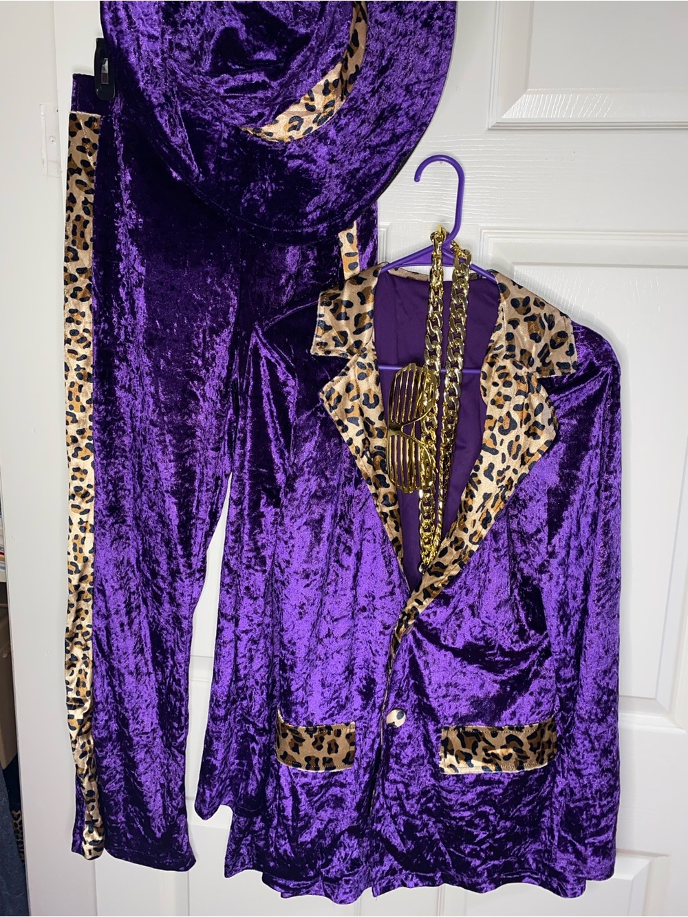 PIMP Daddy Halloween Costume Purple Velvet Leopard-Trim Men’s Costume Size M